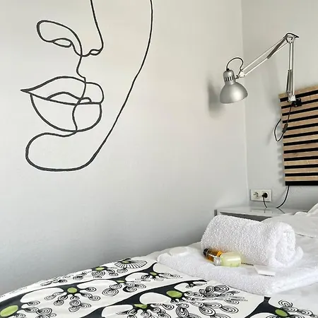 Yucca Bed & Breakfast 2*