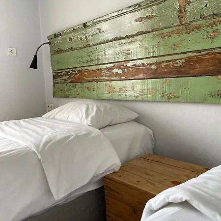 Yucca Bed & Breakfast 3*