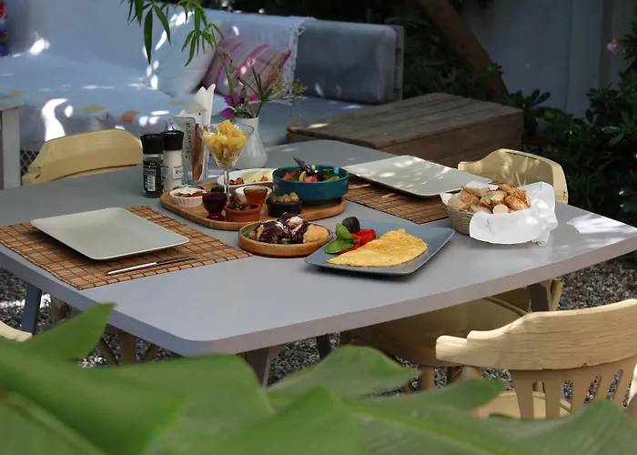 Oda ve Kahvaltı Yucca