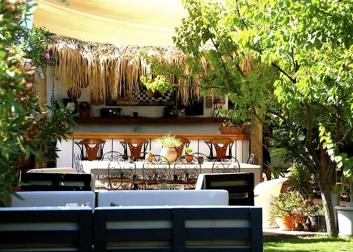 Oda ve Kahvaltı Yucca Alaçatı