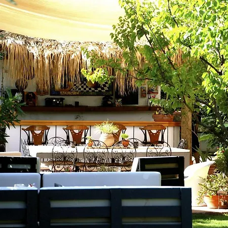 B&B Yucca 알라카티